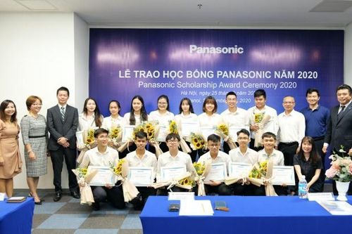 Panasonic trao tặng 15 suất học bổng cho sinh viên tài năng trên toàn quốc