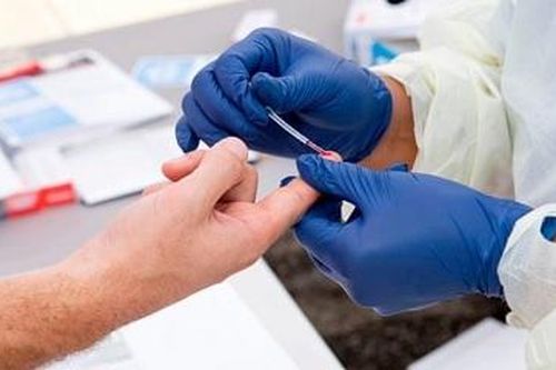 Mỹ cho phép xét nghiệm kháng thể COVID-19 tại điểm chăm sóc y tế ban đầu