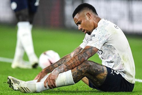 Man City khủng hoảng tiền đạo