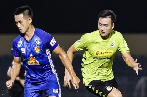 Highlights CLB Quảng Nam 2-2 CLB Hà Nội: Văn Quyết bỏ lỡ cơ hội
