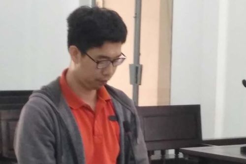 Buồn gia đình nên đi trộm
