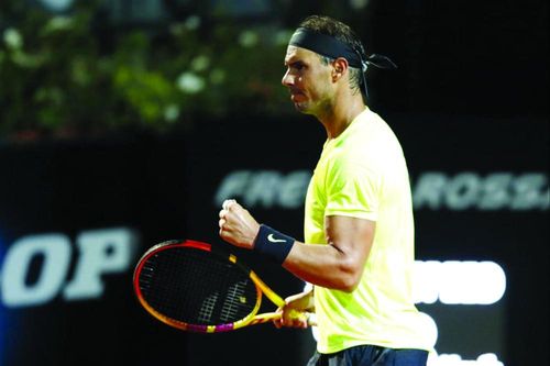 'Vua đất nện' Nadal gặp khó tại Pháp Mở rộng