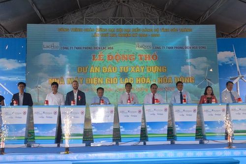 Khởi công thêm hai nhà máy điện gió trên 2.000 tỷ ở Sóc Trăng