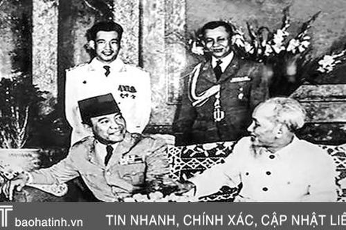 Bác Hồ 'lẩy Kiều' giới thiệu văn hóa Việt với thế giới