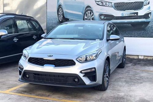 XE HOT (26/9): Giá lăn bánh Kia Cerato, xe côn tay 'chất' hơn Yamaha Exciter giá chỉ 60 triệu