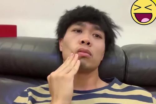 Công Phượng 'bó tay' trước câu hỏi về bản thân xuất hiện trong sách lớp 1