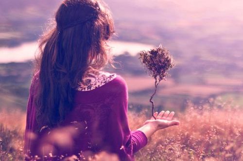 Đủ chuyện 'thả thính' trên mạng xã hội