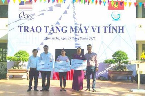 CRS Organization: Donated 42 computers to 3 schools in Cam Lo, Huong Hoa and Dakrong