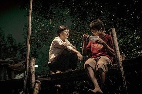 Đạo diễn phim 'Ròm' rơi nước mắt kể hành trình 8 năm