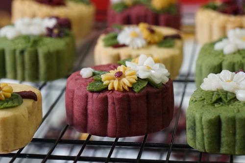 Bán bánh Trung thu handmade thu chục triệu mỗi ngày