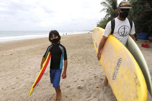 Bali đón khách du lịch trở lại