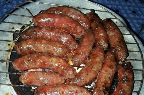 Loạt món ăn có tên lạ ở Việt Nam