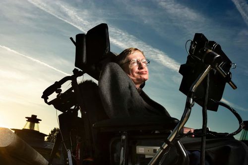 Stephen Hawking - người ngồi xe lăn 'du hành' vũ trụ