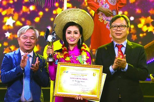 Phía sau mạch ngầm cải lương lan tỏa