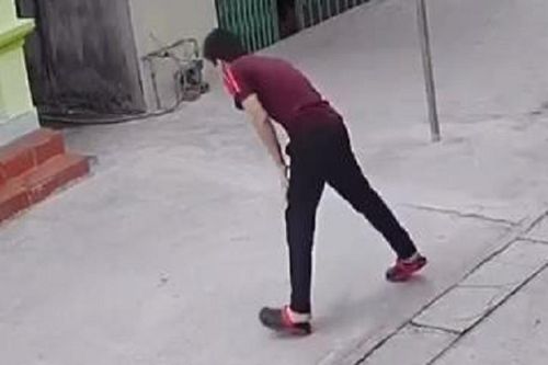 cười ngất với thanh niên say thuốc lào