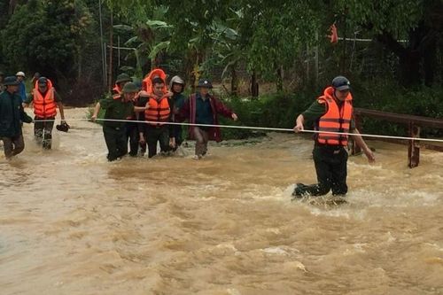Phú Thọ: Mưa lớn khiến 2 người chết, 7 người bị thương