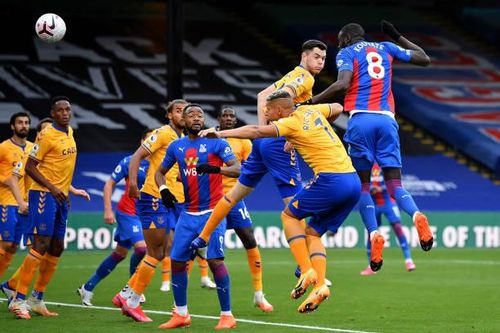 Crystal Palace thua 1-2 Everton: 'Everton tạm chiếm ngôi đầu Ngoại hạng'