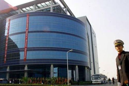 Mỹ siết xuất khẩu cho hãng chip hàng đầu Trung Quốc vì liên quan đến quân đội
