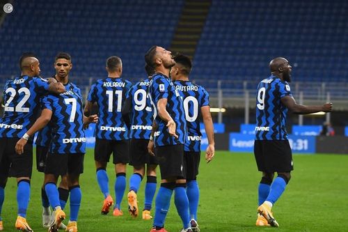 Lukaku đại lập công, Inter thắng trận điên rồ