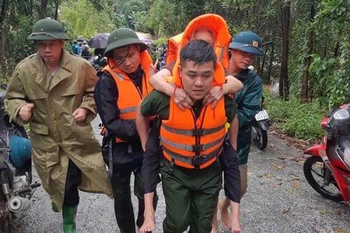 Mưa lớn ở Phú Thọ khiến hai người thiệt mạng, bảy người bị thương