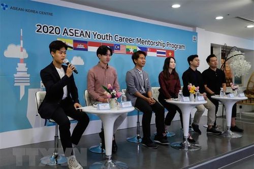 AKC tư vấn hướng nghiệp cho các tài năng trẻ ASEAN ở Hàn Quốc