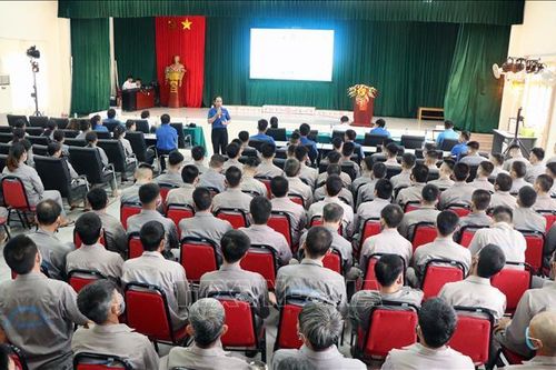 Góp phần giúp các học viên vươn lên trong cuộc sống