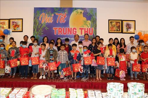 Trung thu ấm áp đến với trẻ em có hoàn cảnh khó khăn ở Cần Thơ