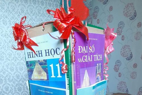 Chiếc lồng đèn Trung thu 'đậm màu tri thức' của nam sinh khiến dân mạng rần rần hưởng ứng