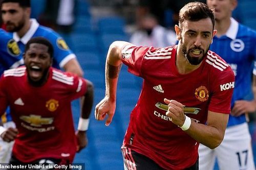 Trọng tài thổi còi hết trận, tại sao Man Utd vẫn được hưởng phạt đền?
