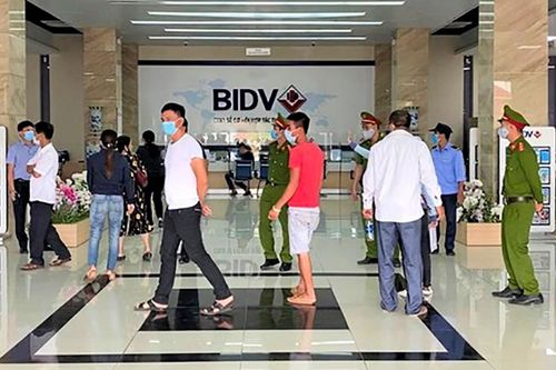 Bắt nguyên Giám đốc BIDV chi nhánh Phú Yên