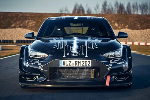 Hyundai ra mắt siêu xe điện