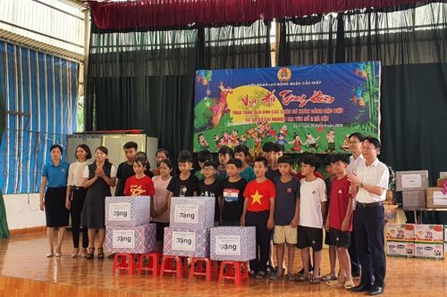 Tổng Bí thư, Chủ tịch nước gửi thư cho thiếu niên, nhi đồng dịp Tết Trung thu 2020