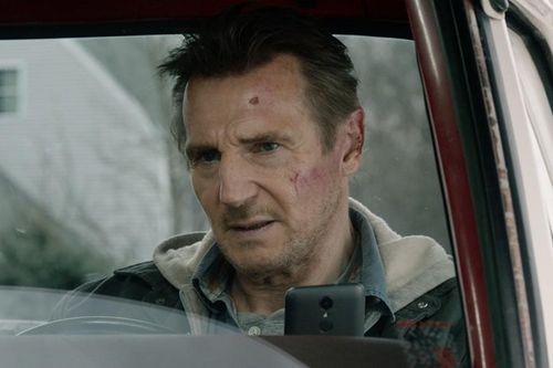 Liam Neeson mãi chưa thoát kiếp lận đận, lại cân não đối đầu FBI trong 'Phi vụ hoàn lương'