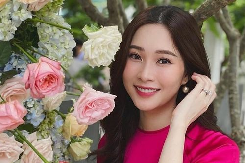 Xao xuyến ngắm nhan sắc rạng ngời 'gái 2 con' Đặng Thu Thảo