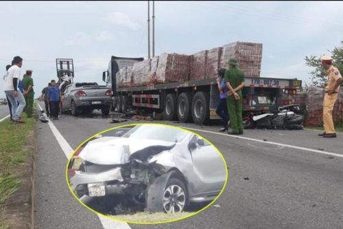 Khẩn trương làm rõ nguyên nhân vụ tai nạn thảm khốc tại Ninh Bình