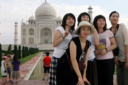 Hướng dẫn viên du lịch tiếng Trung mất nghề tại Ấn Độ vì COVID-19