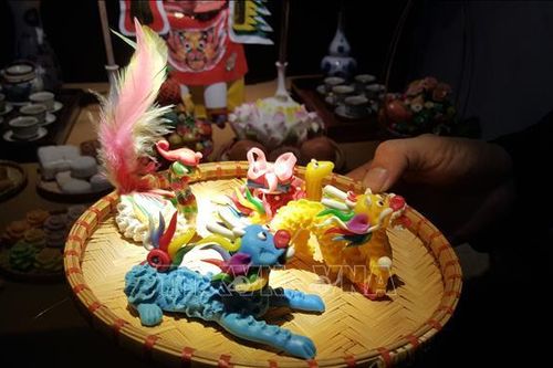 Làm sống lại đồ chơi trung thu cổ của Hà Nội