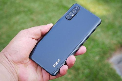Oppo Reno3 Pro giảm giá 6 triệu đồng tại Việt Nam
