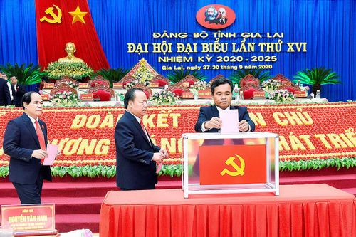 Bầu 53 đồng chí vào Ban Chấp hành Đảng bộ tỉnh Gia Lai nhiệm kỳ 2020-2025