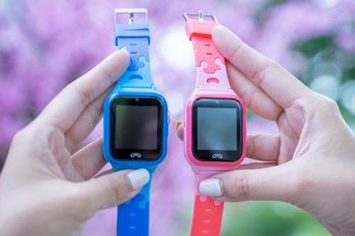 Đồng hồ định vị trẻ em và những lý do bố mẹ nên sắm tại Di Động Việt?