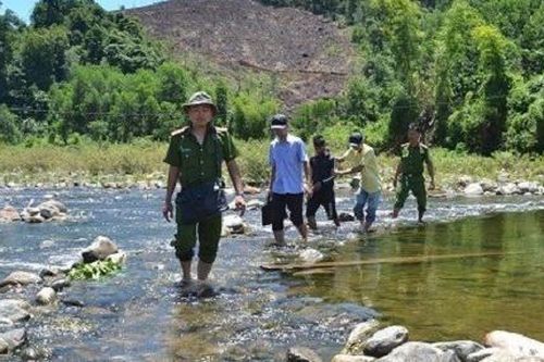 Sát hại bạn nhậu vì nghi 'bỏ bùa', 3 bị cáo lãnh 46 năm tù