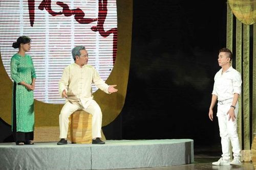 ''Dưới ánh đèn'' - ''tiếng lòng'' nghệ sĩ nhân Ngày Sân khấu Việt Nam