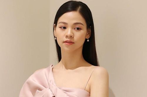 Thí sinh Hoa hậu Việt Nam nhịn ăn để giữ eo ở vòng sơ khảo