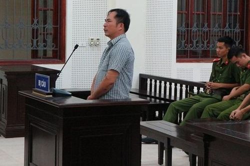 Nghệ An: Làm giả con dấu lừa lấy 800 triệu đồng mua ô tô