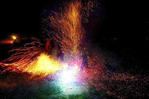 Độc đáo lễ hội nhảy lửa của tộc người Pà Thẻn