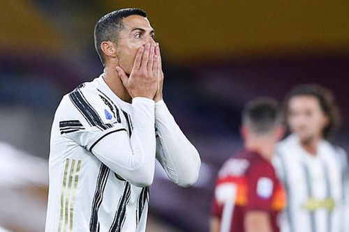 Serie A có thể bị hoãn vì một đội có 14 ca nhiễm Covid-19