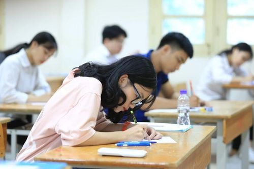 Đổi mới kiểm tra, đánh giá học sinh: Sao cho vẹn đôi đường