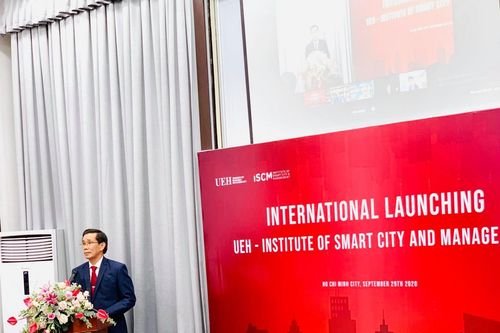 UEH ra mắt quốc tế Viện Đô thị thông minh và Quản lý