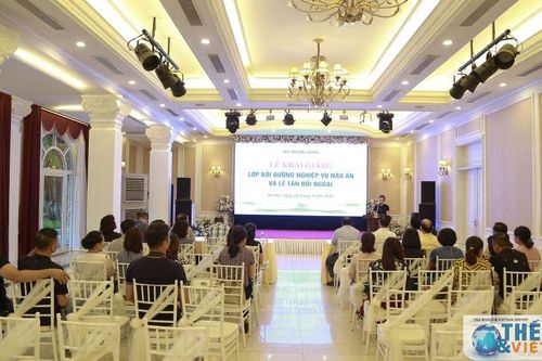 Bộ Ngoại giao tổ chức lớp nghiệp vụ nấu ăn chiêu đãi và lễ tân đối ngoại