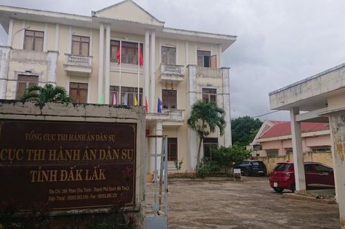 Cảnh cáo Cục trưởng Thi hành án dân sự tỉnh Đắk Lắk
